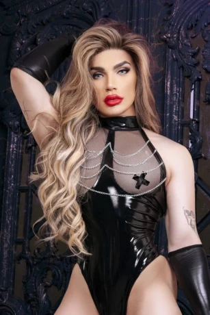 Gabby Prado — 6 / 10