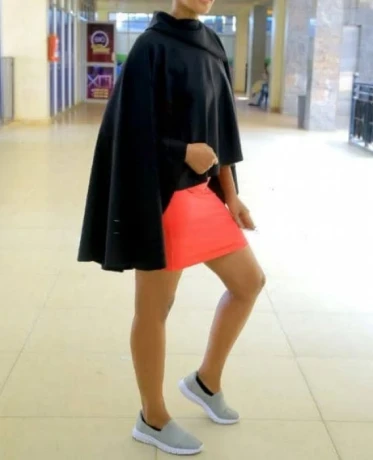 Diana Mbarara — 2 / 4