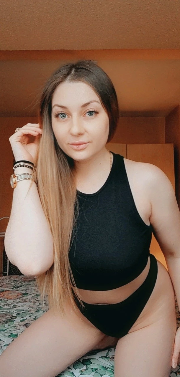Isabella Geile Fotze — 14 / 19