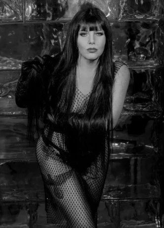 Gudrun Behaart — 2 / 6