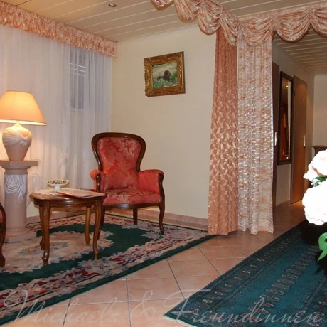 Michaela Freundinnen Ambiente — 11 / 15