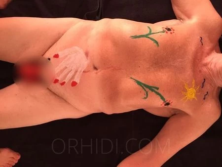 Lady Corinna nur Massagen kein GV — 3 / 8