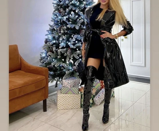 Marina Hot — 2 / 8