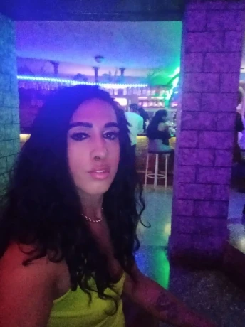 Nataly Cueto — 4 / 5