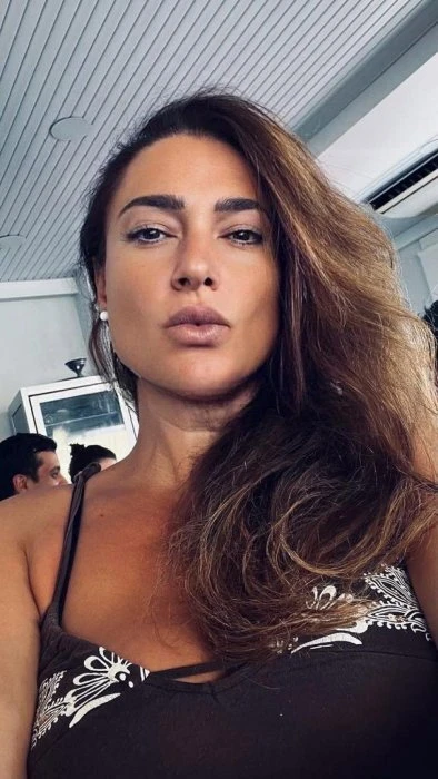 Maria — 2 / 3