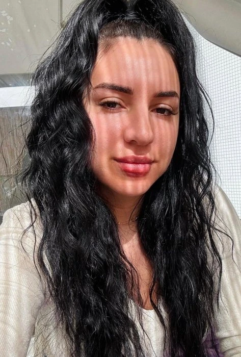 Marilena — 2 / 11