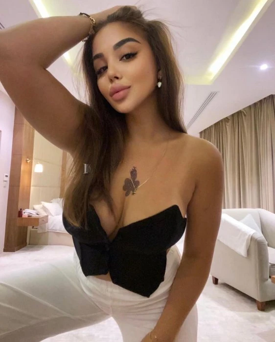 Layla, Escort, Riyadh