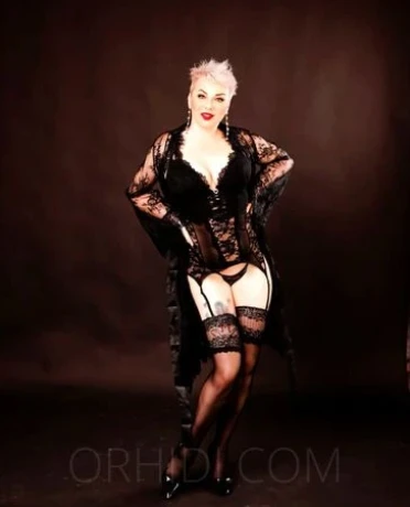 LISA TANTRA ENGEL — 4 / 6