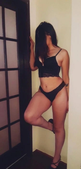 Julia — 4 / 5