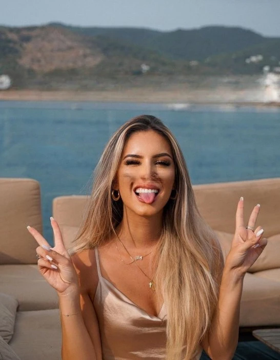 Ginevra, Escort, Paris