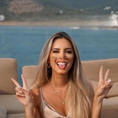 Ginevra, Escort, Paris