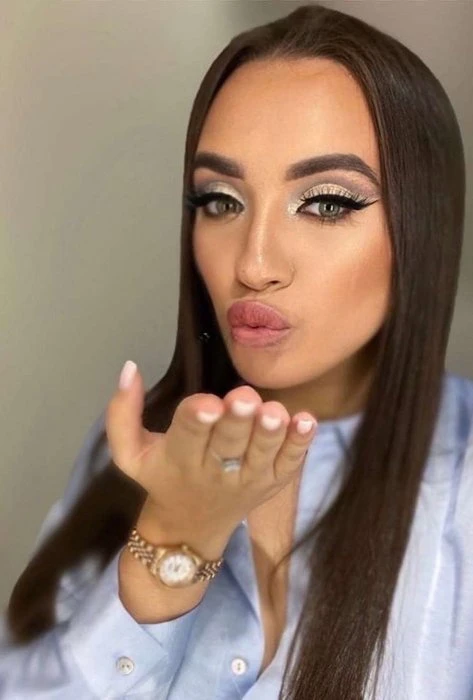 Mila — 7 / 12