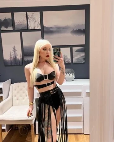 TS Ella D*ll - Türkish Sex bomb — 3 / 23