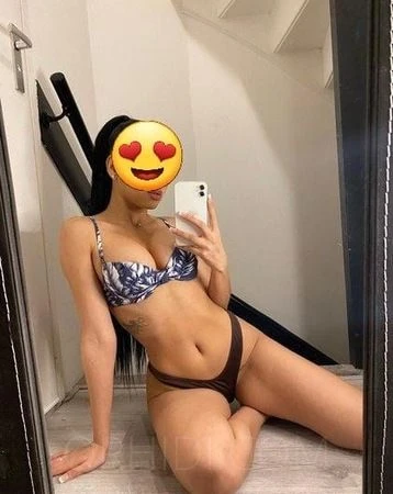 Alina — 4 / 5