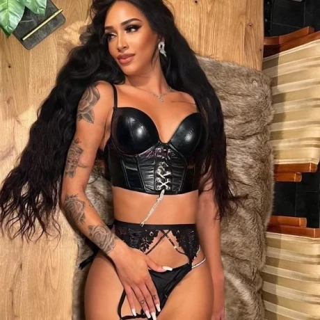 Sophia Pavanelli — 3 / 10