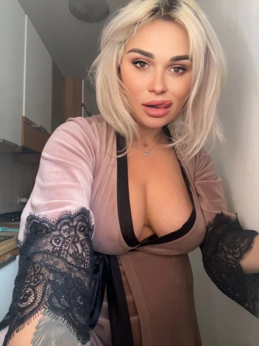 Agata, Escort, Milan
