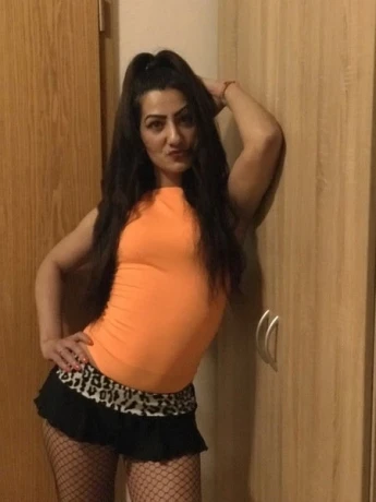 Alina Ganz Neu — 2 / 3