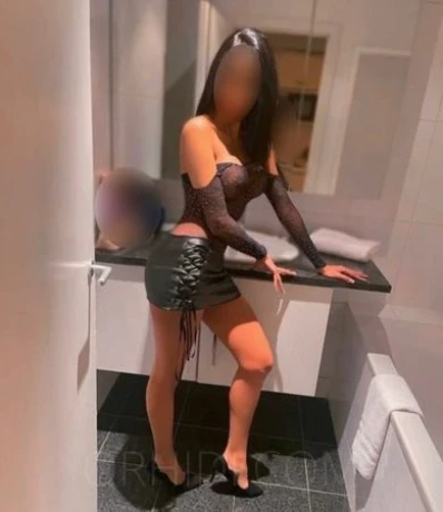 Priscila — 2 / 8