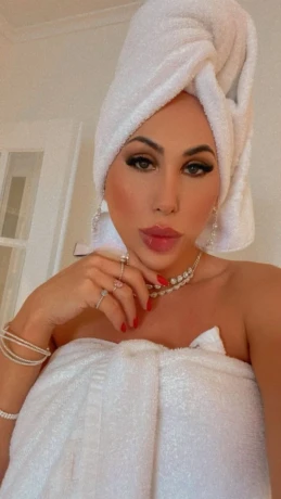 Wanessa hot trans — 8 / 12