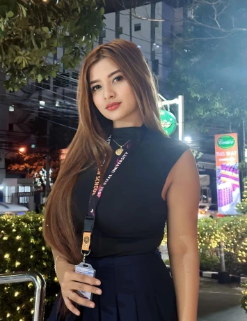 Jackie Filipina — 2 / 3