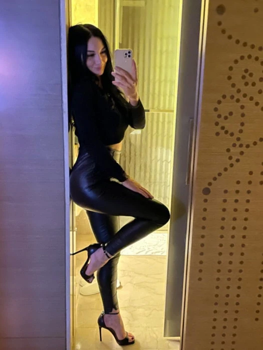 Sofia — 3 / 6