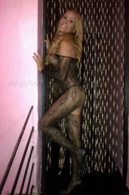 Yenni1, Escort, Dresden