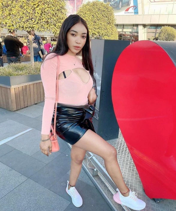 Rose, Escort, Doha