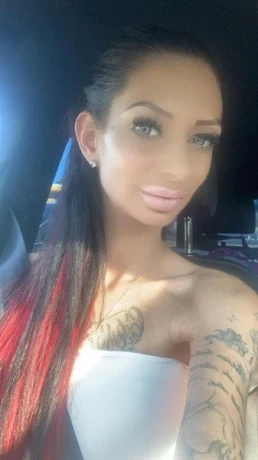 Deutsche Tini — 8 / 23