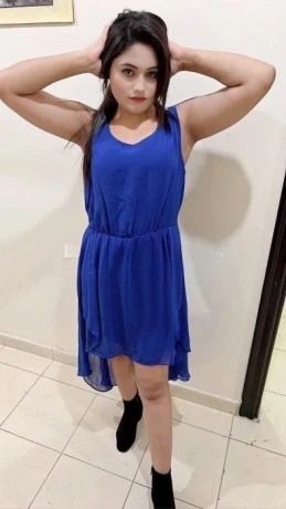 Manisha Pandey — 2 / 3