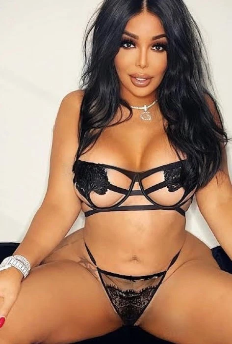 Jessica Monroe — 3 / 7