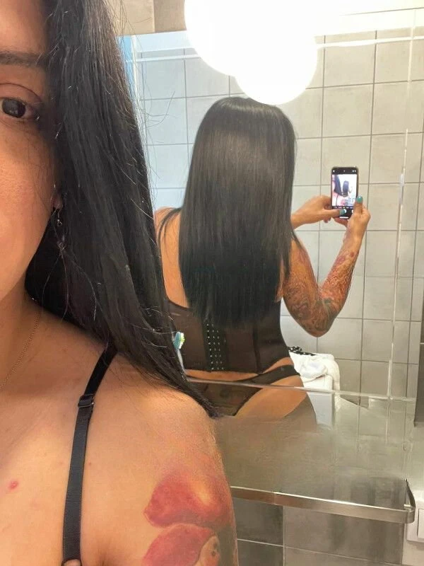 Aline Diniz, Escort, Mechelen
