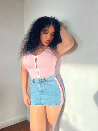 Michelle Ts — 2 / 6