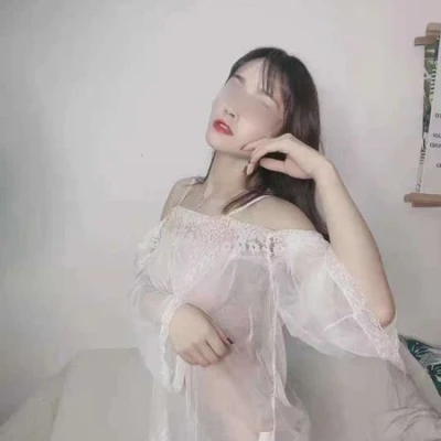 Aimi, Escort, Soest