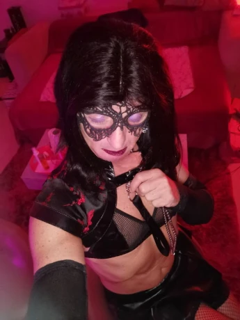 Lara Doll — 6 / 12