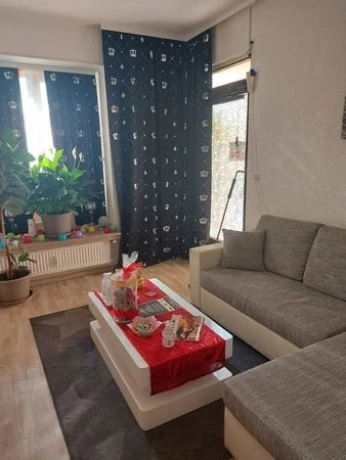 Cristina606 — 1 / 8