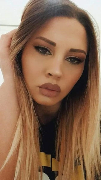 Nicole248 — 3 / 6