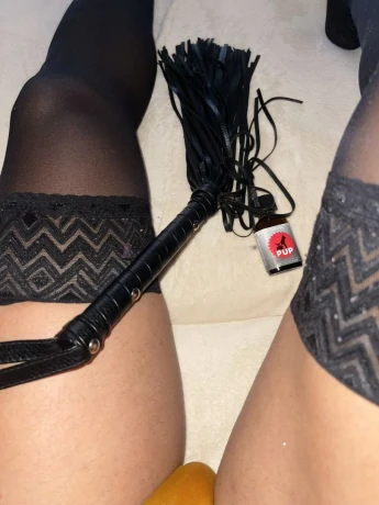 Lara Dominatrix — 2 / 11