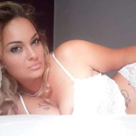 Adelina Neu Top Service — 3 / 8