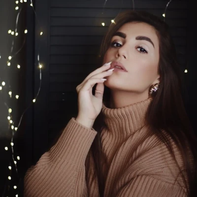 Lilu Rose, Escort, Paris