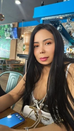 Fabiola Yacarta — 1 / 5