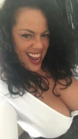 Lana — 17 / 24