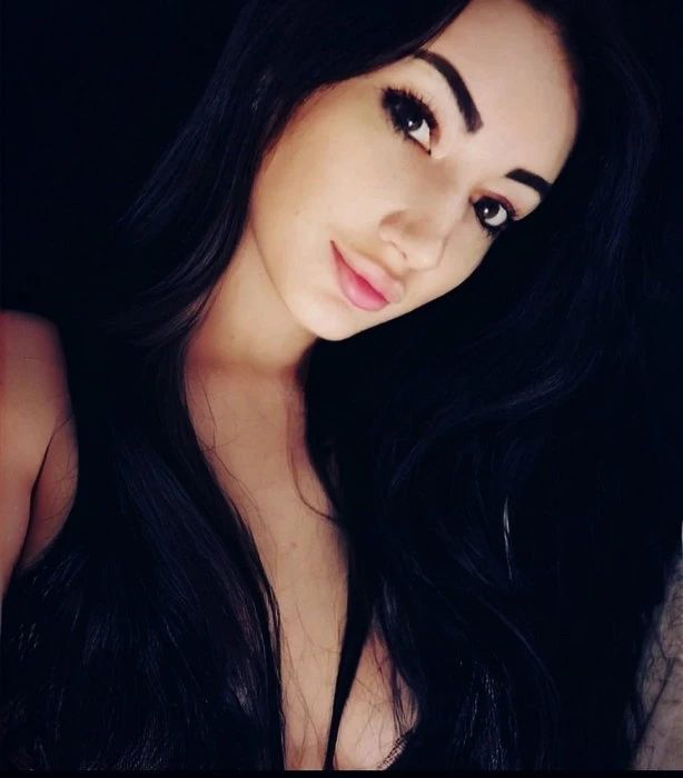 Laila — 7 / 8