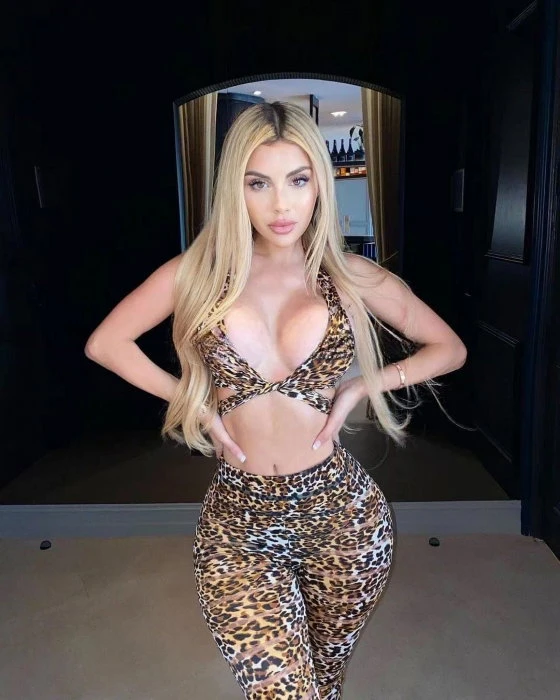 Jennifer, Escort, Manama