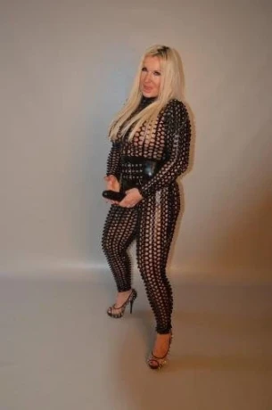 Lady Tora — 12 / 20