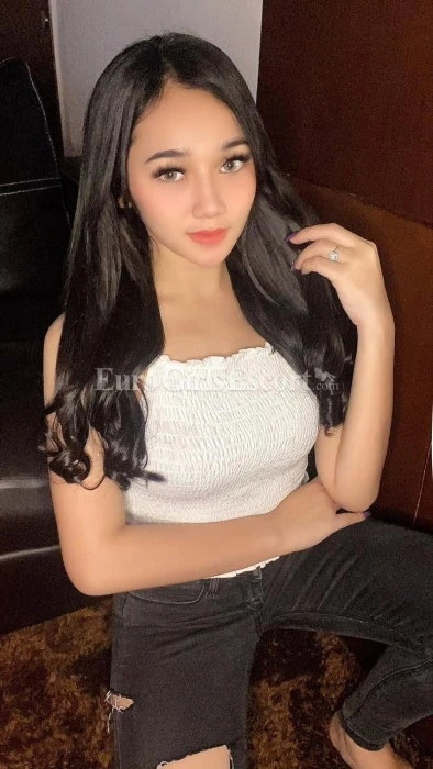 Erica, Escort, Malacca