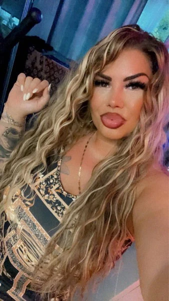 Latifa — 12 / 24