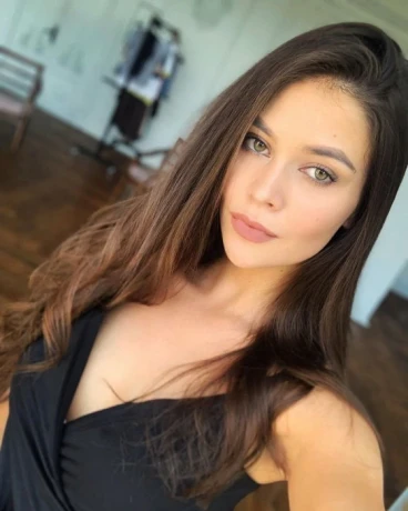 Simona — 3 / 5