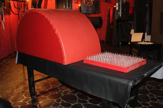 Lady Svenja — 3 / 6