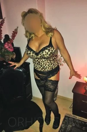 Deutsches Privatmodell Mandy — 5 / 6