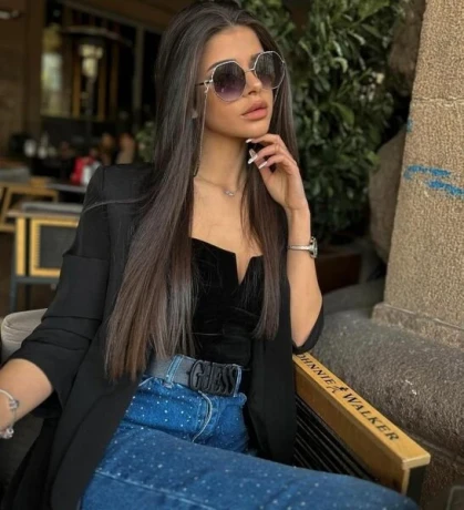 Miss Anabel — 2 / 3